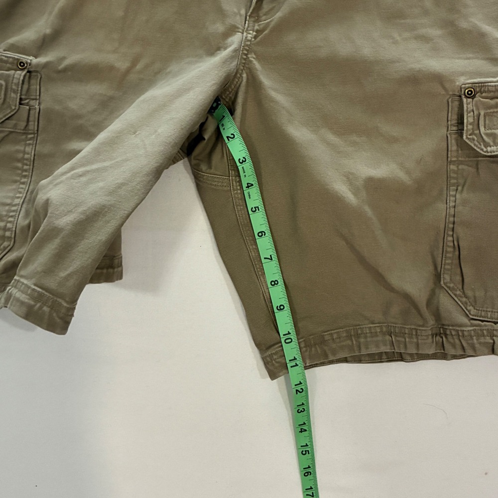 Duluth Trading Co Cargo Shorts Mens 44 Tan Fire Hose Flex Work Outdoor Utility - Picture 6 of 8